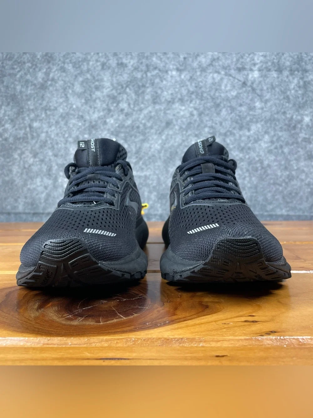 Brooks Ghost 12 Womens Size 7 B Black Gray Running Shoes Sneakers 1203051B040 - Picture 7 of 16